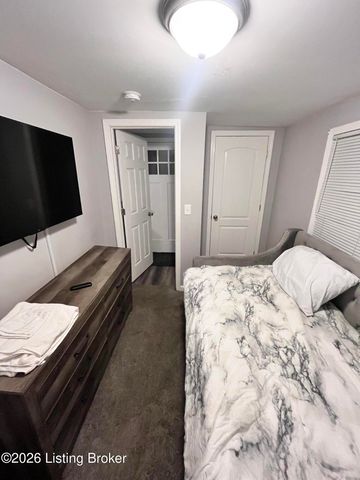 5030 Cane Run Rd, Louisville, KY 40216