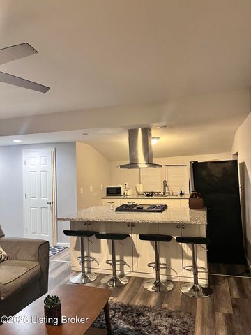 5030 Cane Run Rd, Louisville, KY 40216