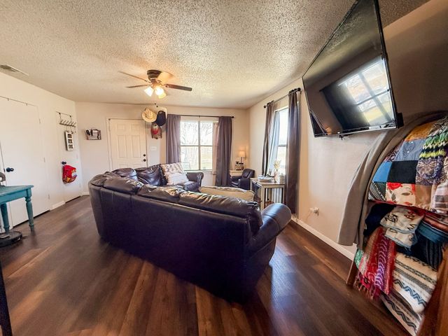 515 Longbotham, Wortham, TX 76693