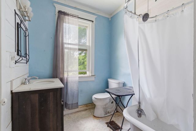 901 N Concord Avenue, Springfield, MO 65802