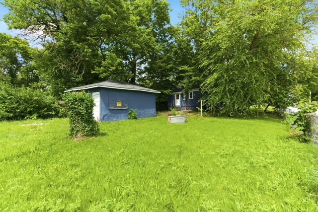 901 N Concord Avenue, Springfield, MO 65802
