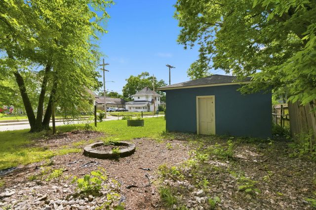 901 N Concord Avenue, Springfield, MO 65802