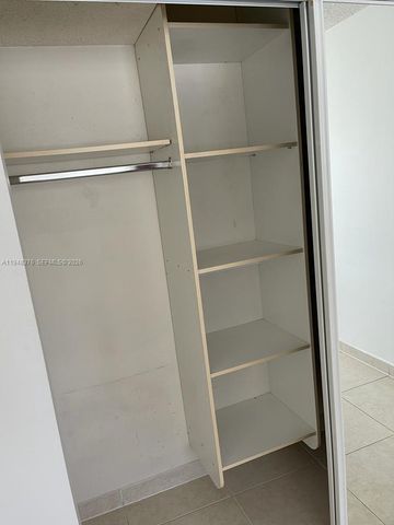 724 NE 4th St 12, Hallandale Beach, FL 33009