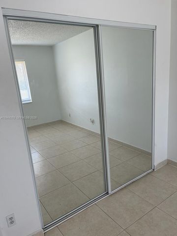 724 NE 4th St 12, Hallandale Beach, FL 33009