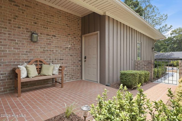 160 Fairway Drive, Pinehurst, NC 28374