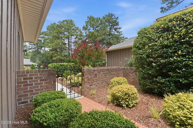 160 Fairway Drive, Pinehurst, NC 28374