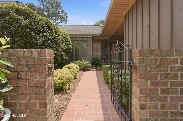 160 Fairway Drive, Pinehurst, NC 28374