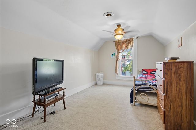 201 W Hendricks Street, Shelbyville, IN 46176