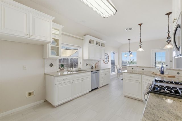 609 Indian Run DR, Pflugerville, TX 78660