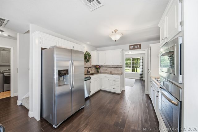 14521 E 202nd Street S, Bixby, OK 74008