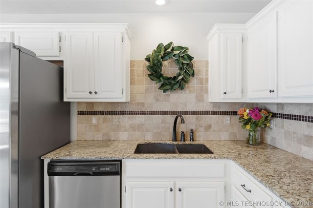 14521 E 202nd Street S, Bixby, OK 74008