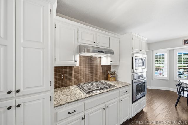 14521 E 202nd Street S, Bixby, OK 74008