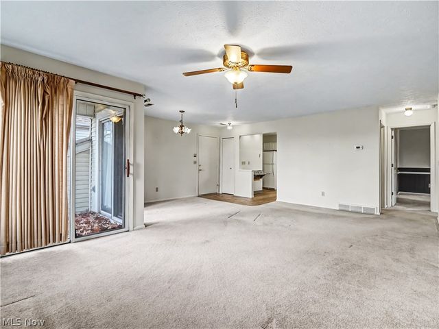 1207 W River Road N D3, Elyria, OH 44035