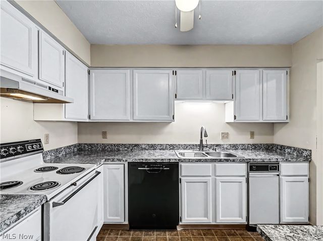 1207 W River Road N D3, Elyria, OH 44035