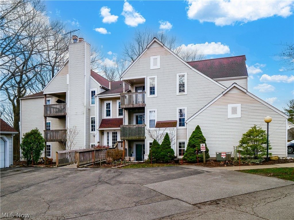 1207 W River Road N D3, Elyria, OH 44035