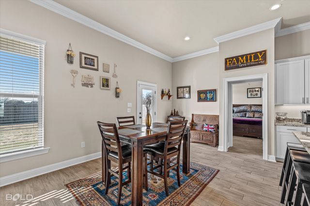 209 Saint Edmunds Way, Bossier City, LA 71111