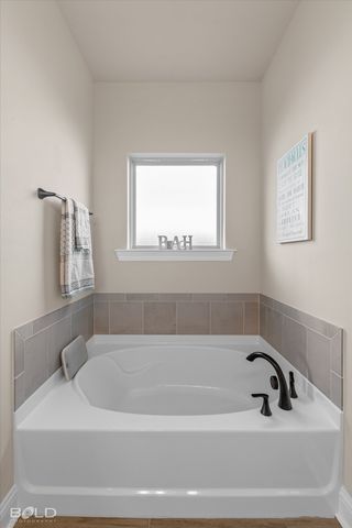 209 Saint Edmunds Way, Bossier City, LA 71111