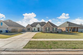 209 Saint Edmunds Way, Bossier City, LA 71111