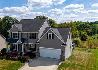 5548 Seney Circle, Hamburg, MI 48139