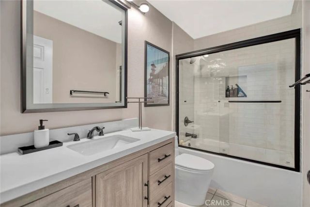 7281 Coho Drive 206, Huntington Beach, CA 92648