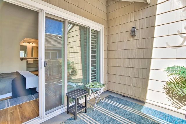 7281 Coho Drive 206, Huntington Beach, CA 92648