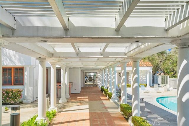 7281 Coho Drive 206, Huntington Beach, CA 92648