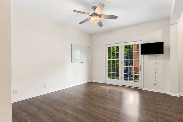 237 Box Car Drive, Naperville, IL 60540