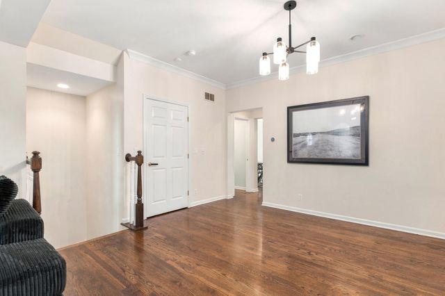 237 Box Car Drive, Naperville, IL 60540