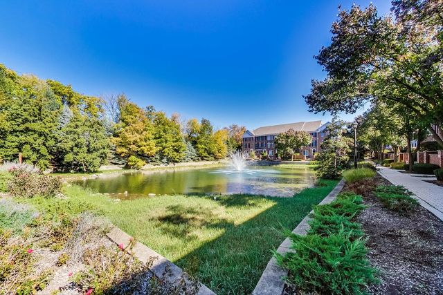 237 Box Car Drive, Naperville, IL 60540