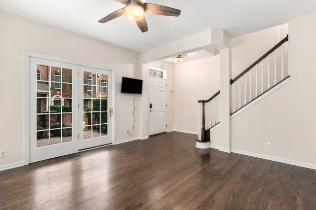 237 Box Car Drive, Naperville, IL 60540