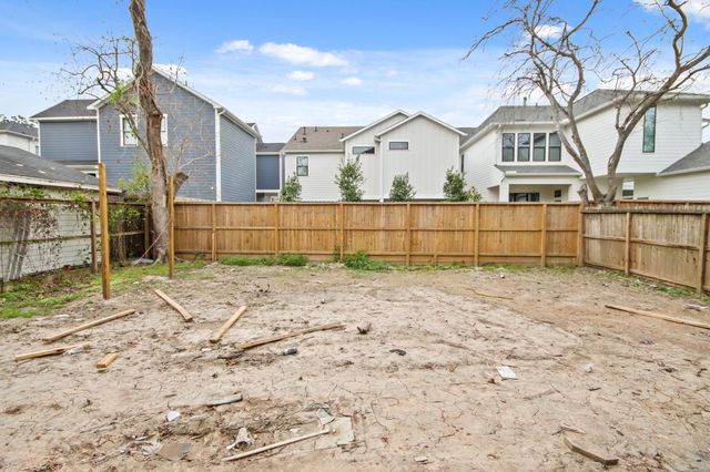 715 Merrill Street, Houston, TX 77009