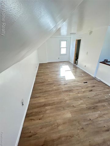 9343 Memorial Street, Detroit, MI 48228