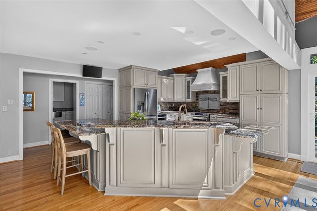 13714 Winterberry Rdg, Midlothian, VA 23112