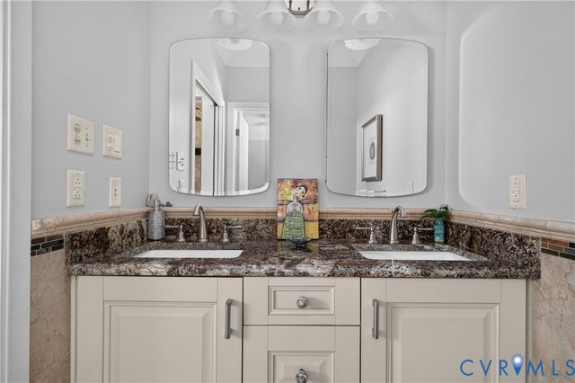 13714 Winterberry Rdg, Midlothian, VA 23112
