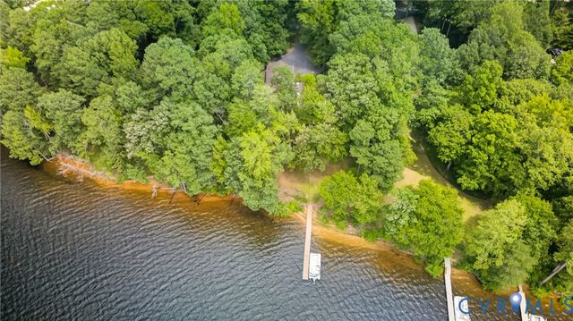 13714 Winterberry Rdg, Midlothian, VA 23112