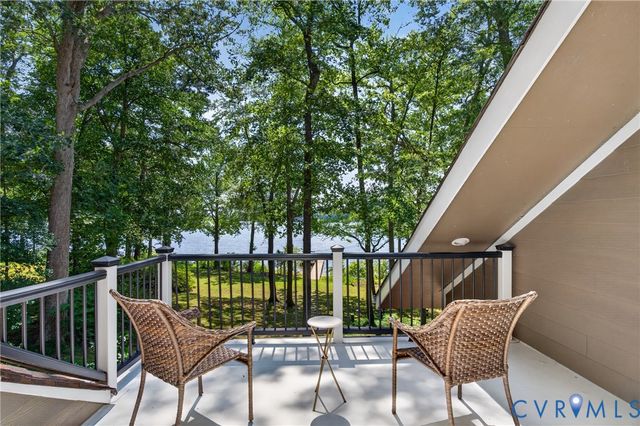 13714 Winterberry Rdg, Midlothian, VA 23112