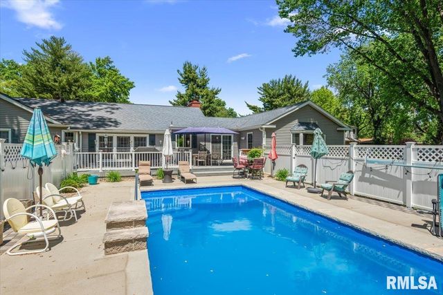 23 CIRCLE Drive, Rochester, IL 62563