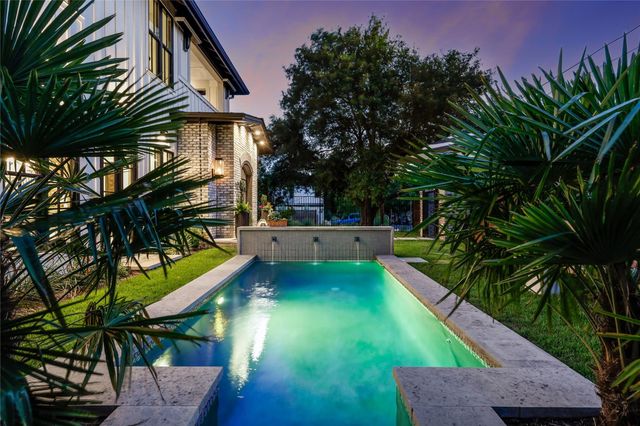 901 Wayside DR, Austin, TX 78703