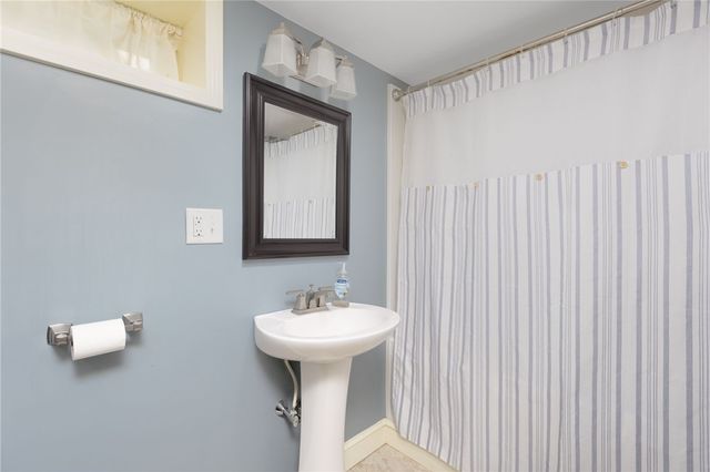 7 Jencks Road, Cumberland, RI 02864