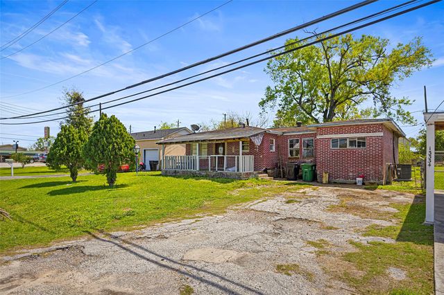 13338 Vicksburg Street, Houston, TX 77015