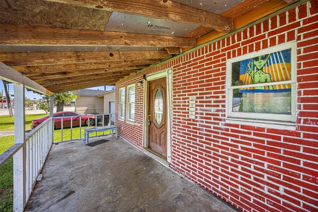 13338 Vicksburg Street, Houston, TX 77015