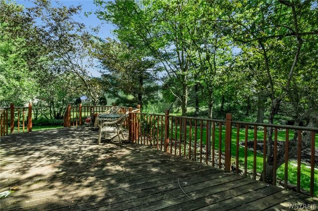 229 Robin Road, Amherst, NY 14228