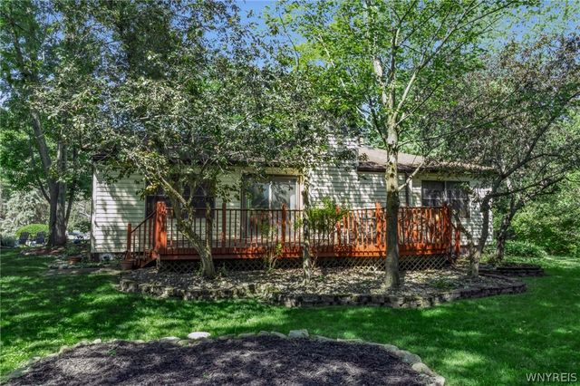 229 Robin Road, Amherst, NY 14228