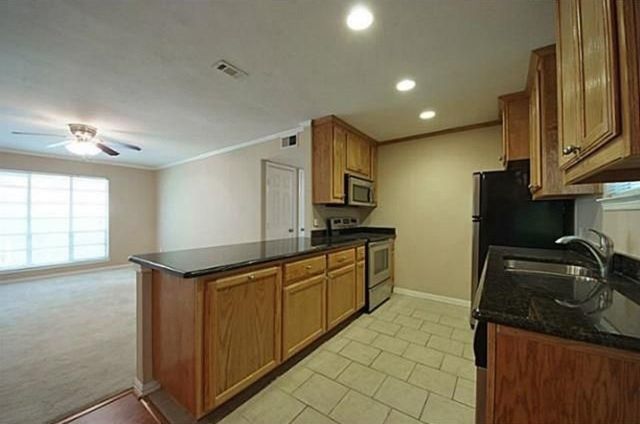 10594 High Hollows Drive 290, Dallas, TX 75230