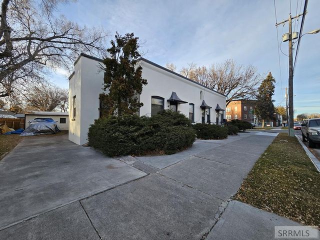 1220 S Boulevard, Idaho Falls, ID 83402