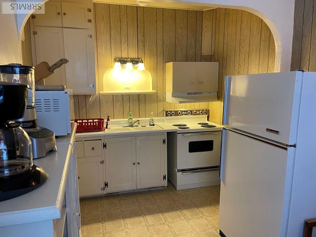 1220 S Boulevard, Idaho Falls, ID 83402