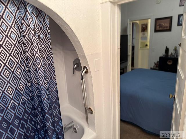 1220 S Boulevard, Idaho Falls, ID 83402