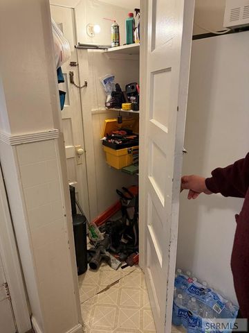 1220 S Boulevard, Idaho Falls, ID 83402