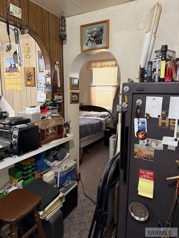 1220 S Boulevard, Idaho Falls, ID 83402