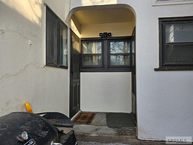 1220 S Boulevard, Idaho Falls, ID 83402